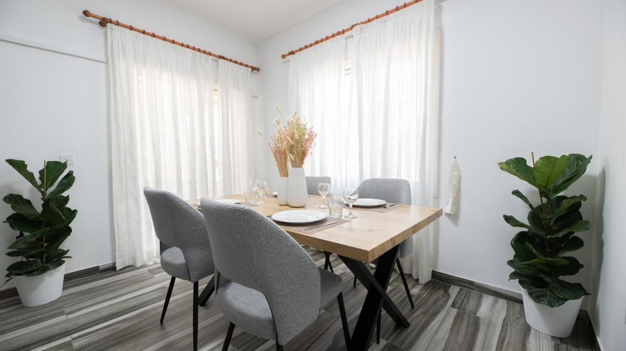 Beautiful Apartment In Harbour Paphos, Central & Close To Beach Экстерьер фото