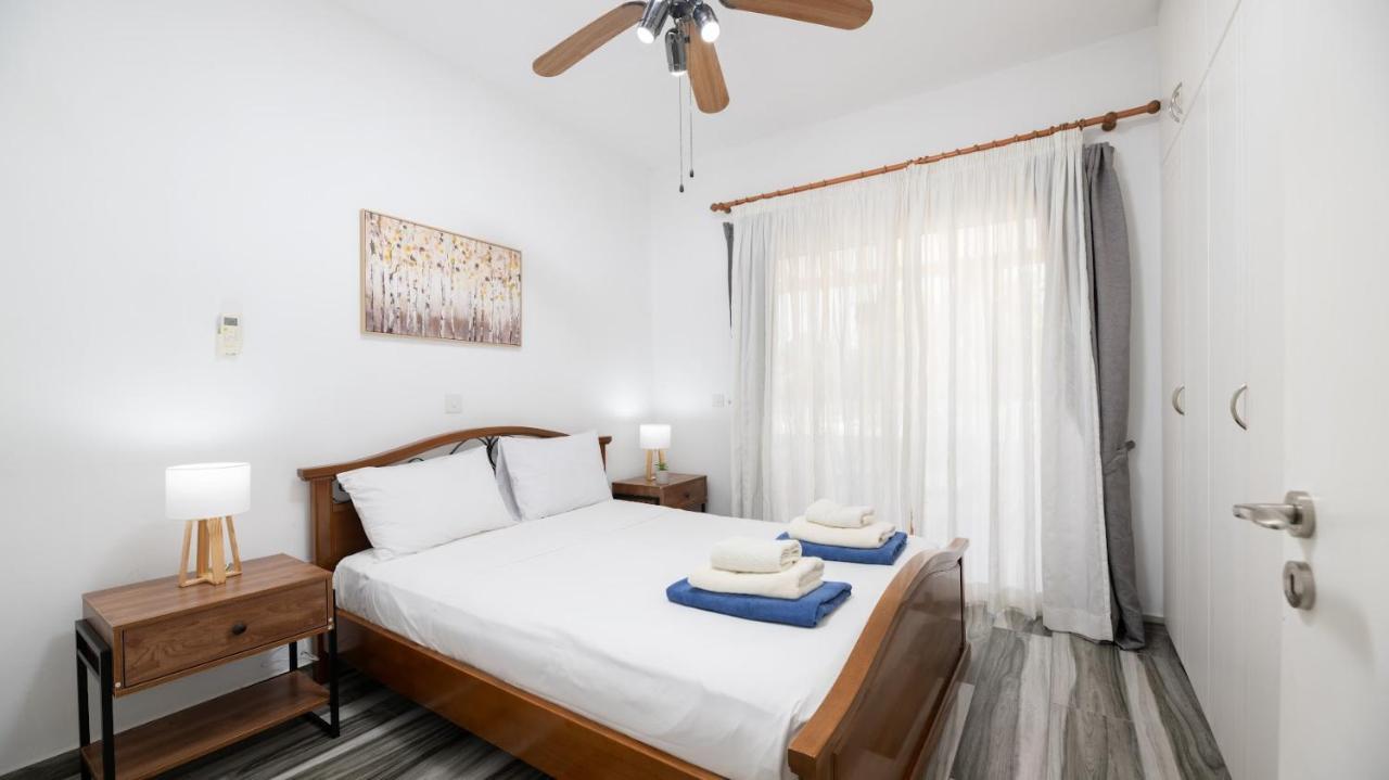 Beautiful Apartment In Harbour Paphos, Central & Close To Beach Экстерьер фото