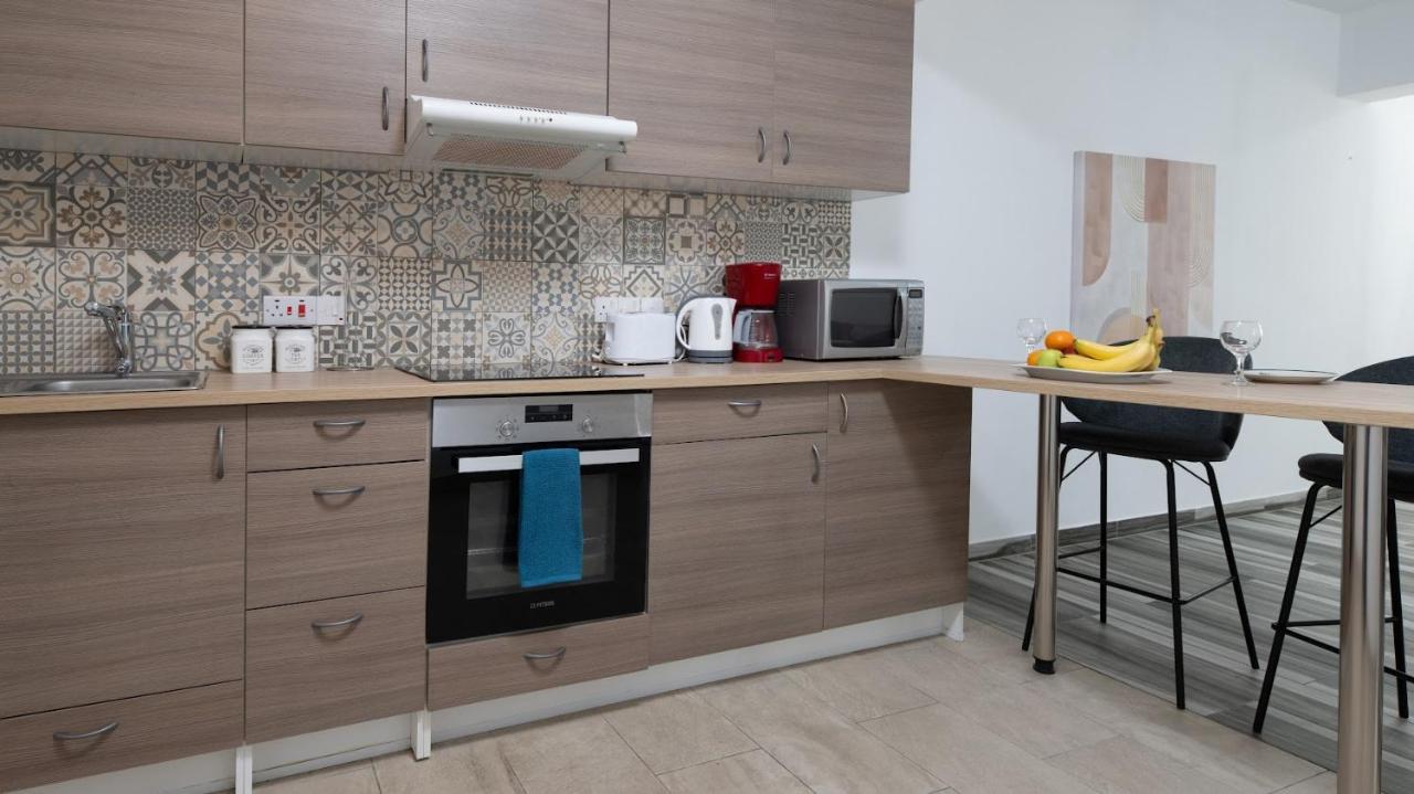 Beautiful Apartment In Harbour Paphos, Central & Close To Beach Экстерьер фото